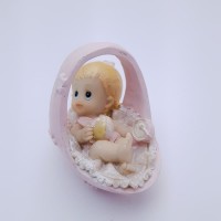 Figurina bebelus fetita in cos